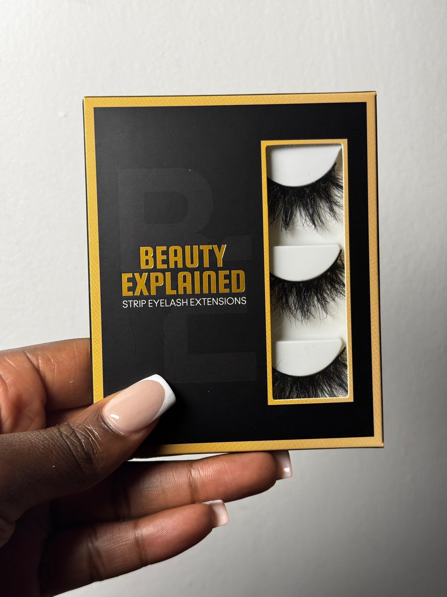 Aisha Strip Eyelash Extensions – Lightweight Lashes for Hooded Eyes