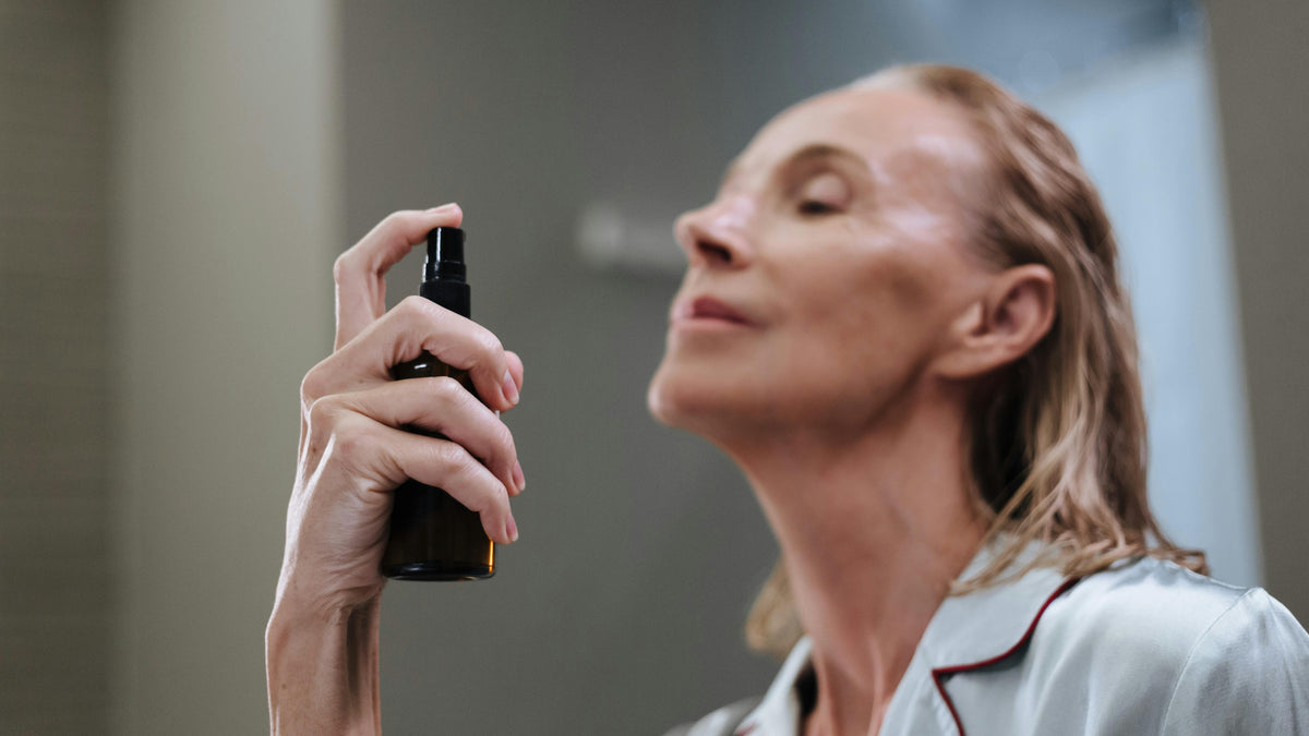 Best Setting Spray for Dry Skin: Complete Guide 2026