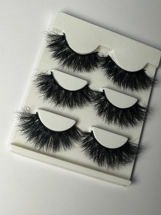 Aaliyah Strip Eyelash Extensions