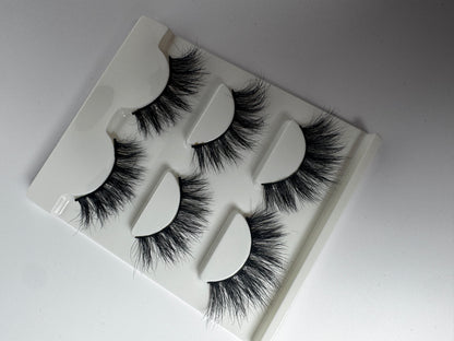 Mira Strip Eyelash Extensions
