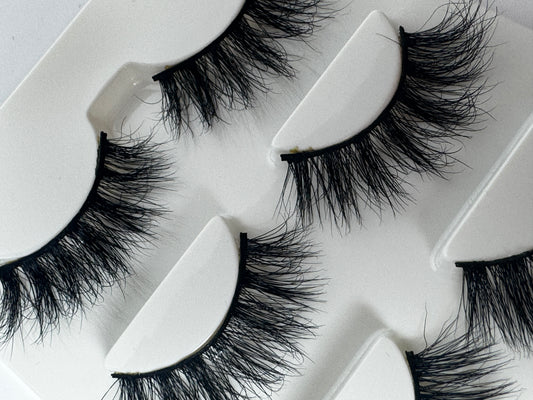 Mira Strip Eyelash Extensions