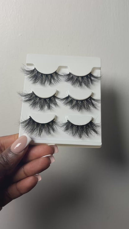 Zara Strip Eyelash Extensions – Dramatic, Wispy, Reusable Lashes
