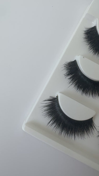 Yasmin Strip Eyelash Extensions