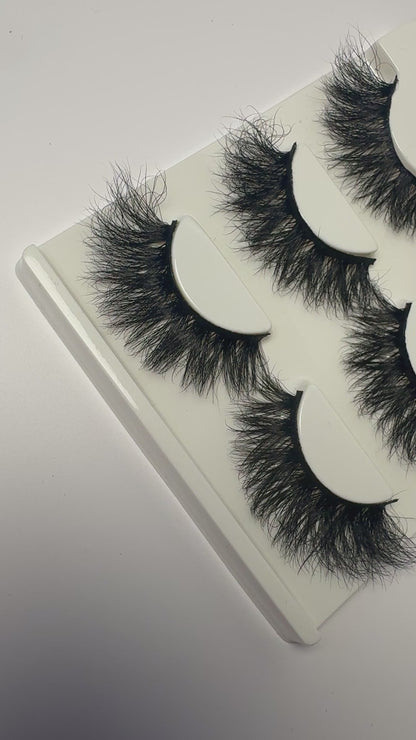 Aaliyah Strip Eyelash Extensions